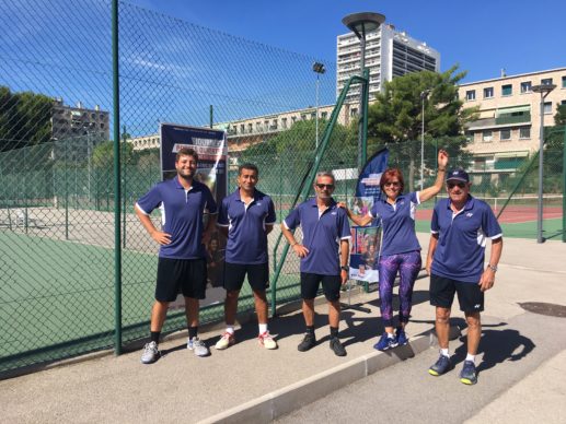 Nos enseignants de l'école de tennis Laurent Tarek Maryse Jean autour de son responsable Guy (absents sur la photo Julien et Stéphane)